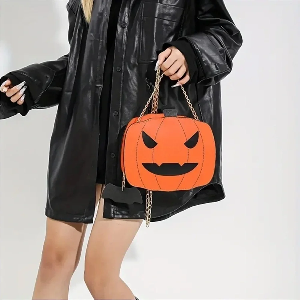 🧡 PUMPKIN LEATHER CROSSBODY BAG NWT‼️LAST ONE LEFT